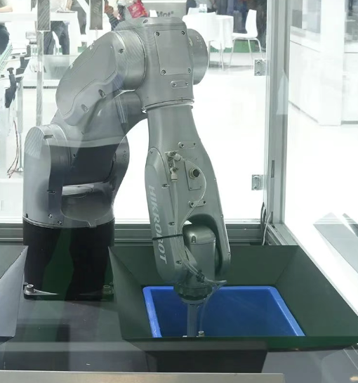 ?？礡P機(jī)器人.png